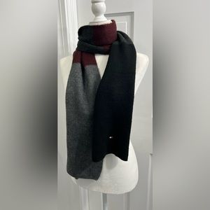 Tommy Hilfiger Men’s Scarf